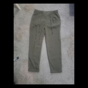 RW&CO green dress pants, size small